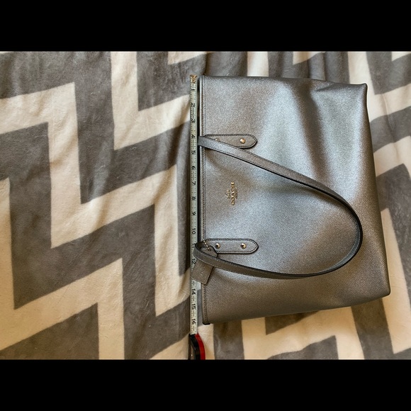 LIKE NEW Coach pewter set: zip tote, wallet, coin purse - Picture 7 of 16
